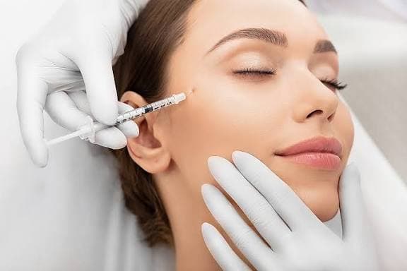 Mesoterapia facial, cuello, escote y manos